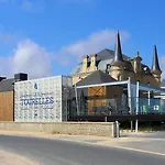 Les Tourelles - & En Bord De