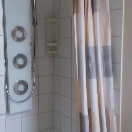 Les Tourelles Village De