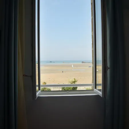 Les Tourelles Village De Ferienpark 4*