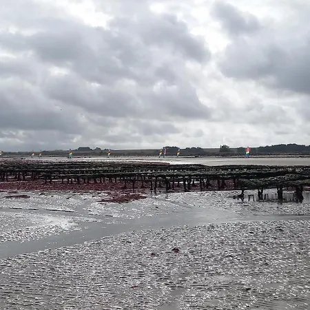 Les Tourelles Village De База отдыха Анель