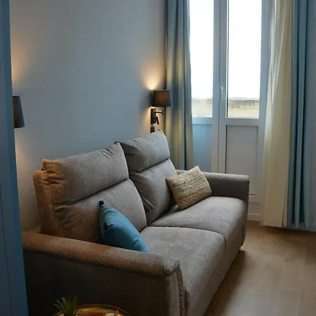 Les Tourelles Village De Анель