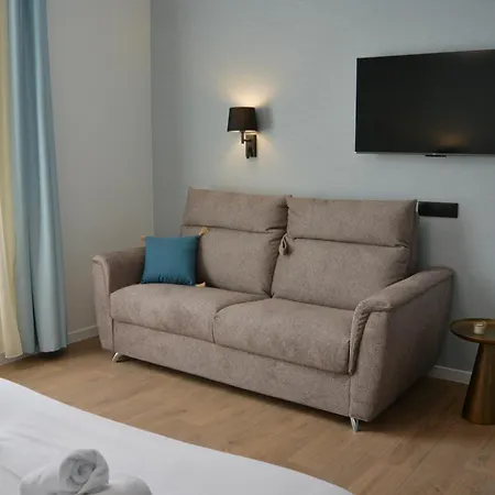 Les Tourelles Village De База отдыха Анель