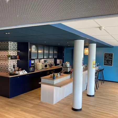 Les Tourelles Village De 4*