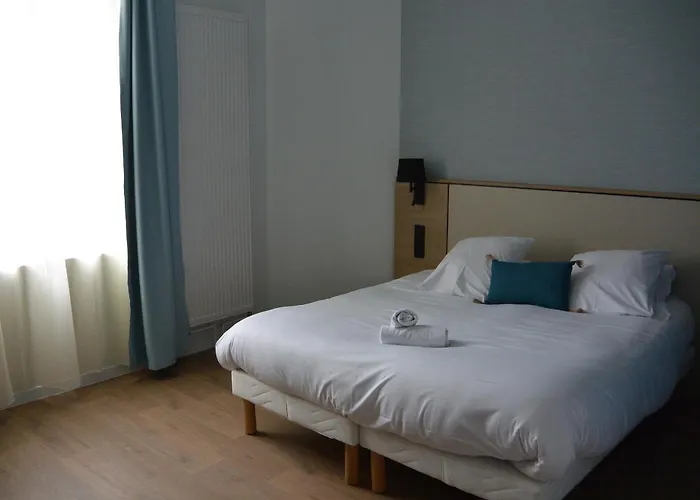 Les Tourelles Village De 假日公园 4*